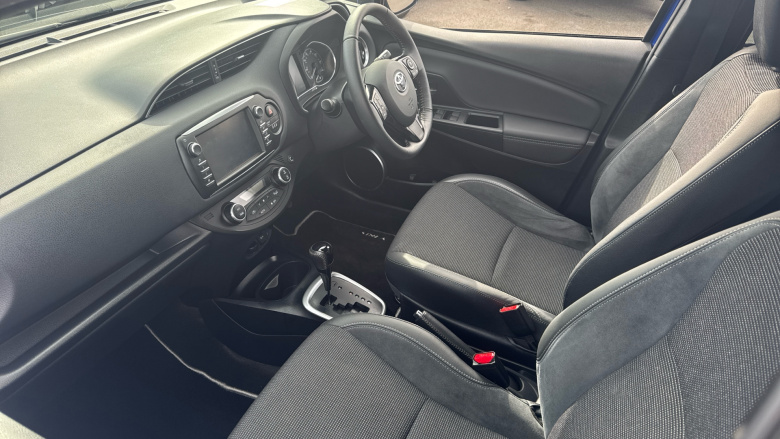Toyota Yaris 1.5 Hybrid Excel 5dr CVT [Nav] Hybrid Hatchback
